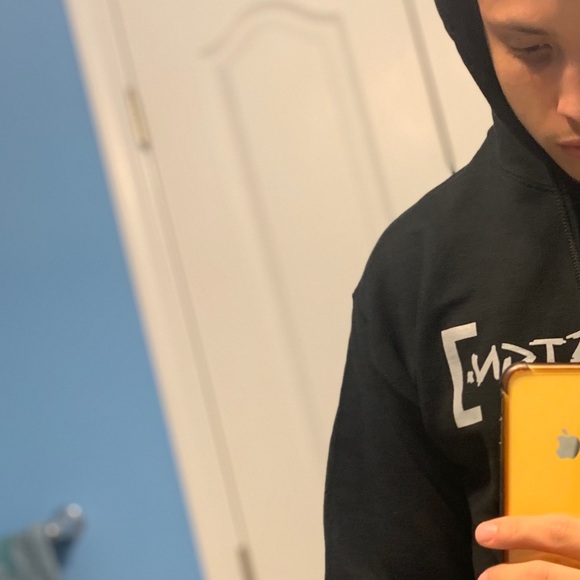whiteboiikris